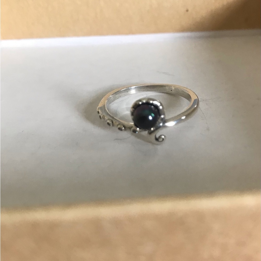 Sterling Silver Little Mermaid Black Pearl Accent Ring Size 6